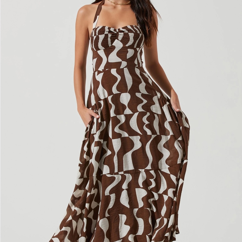 NWT ASTR THE LABEL Size XS